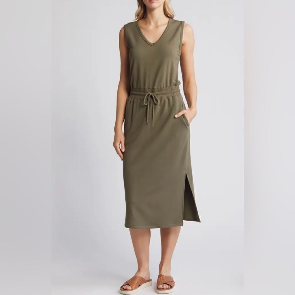 NWT Caslon Dress in Olive.